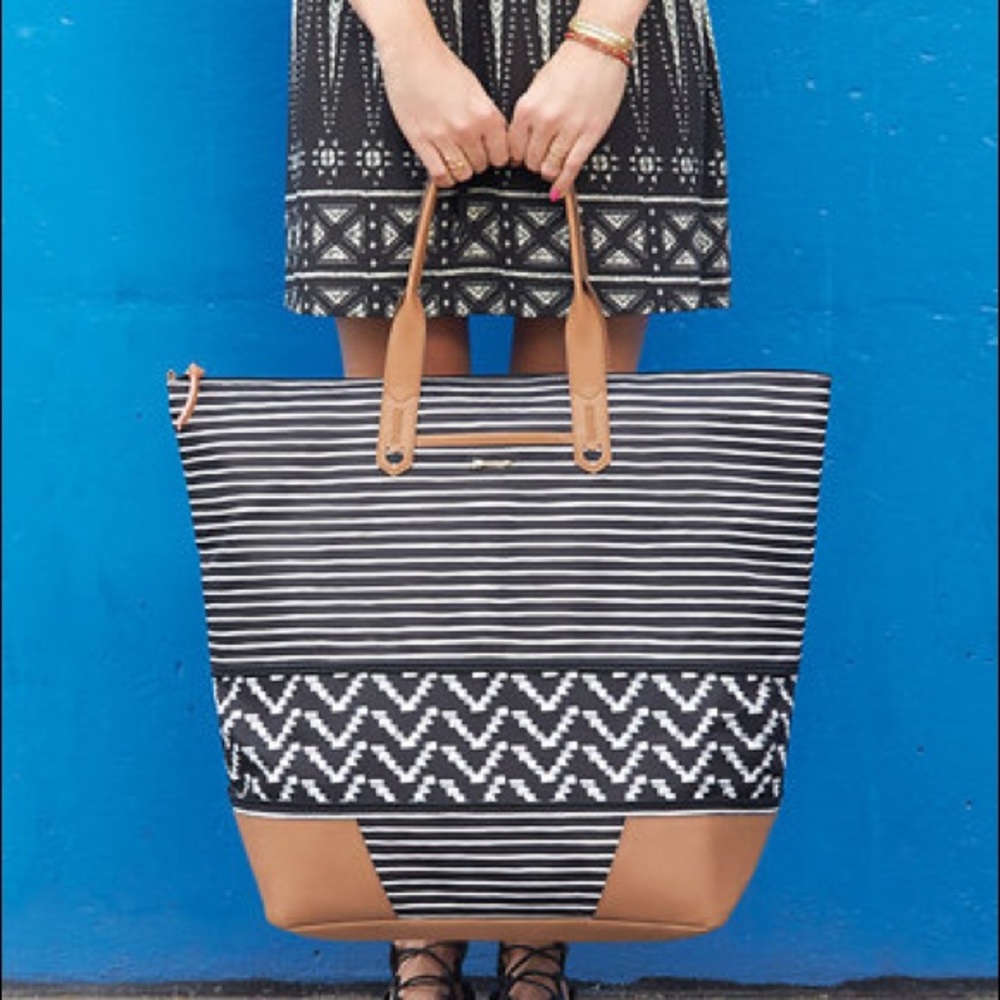 Stella & Dot Getaway Bag